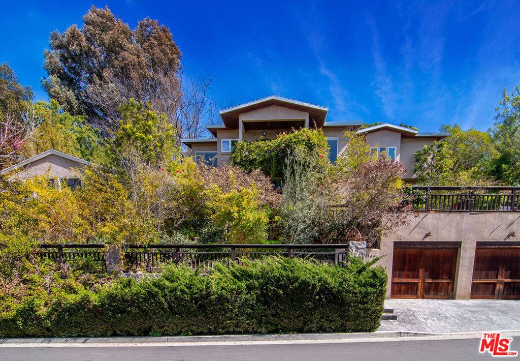 Studio City, CA 91604,3908 Fairway AVE