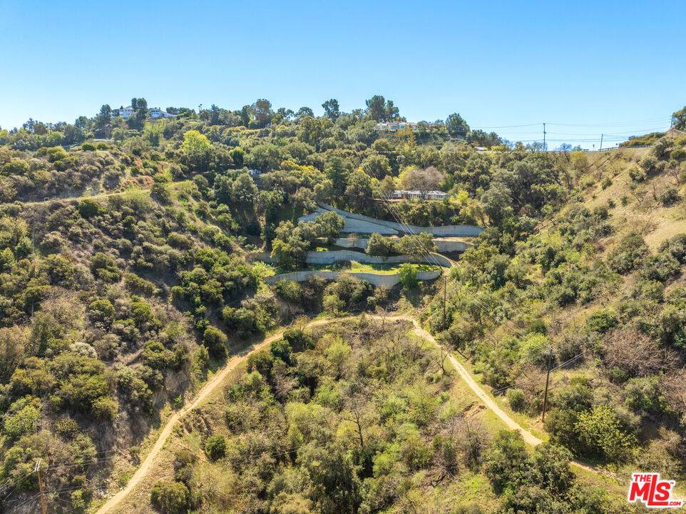 Beverly Hills, CA 90210,13511 Mulholland DR
