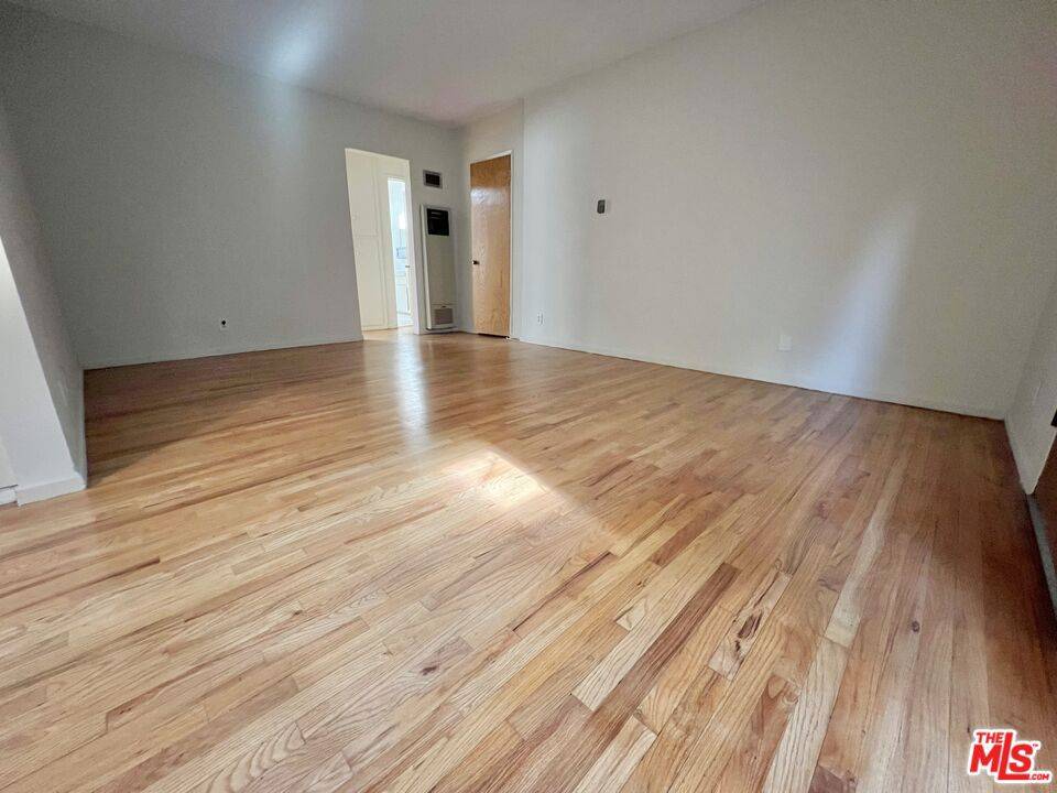 Santa Monica, CA 90403,1128 10th ST #5