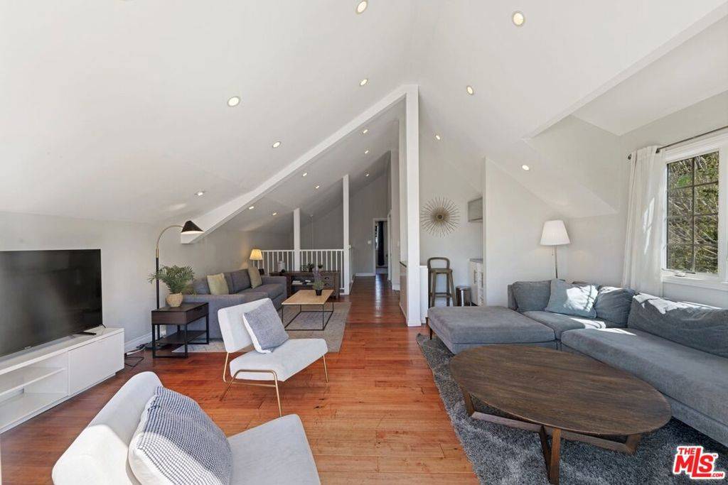 Malibu, CA 90265,2955 Corral Canyon RD