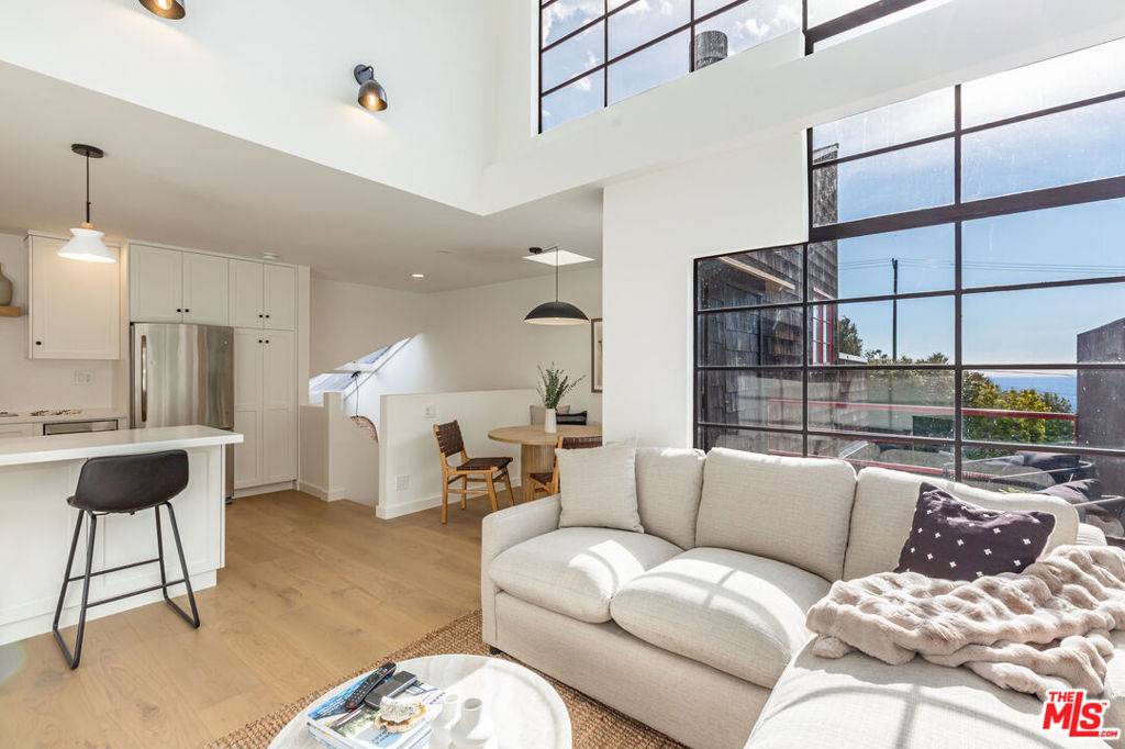 Malibu, CA 90265,29233 Heathercliff RD #2