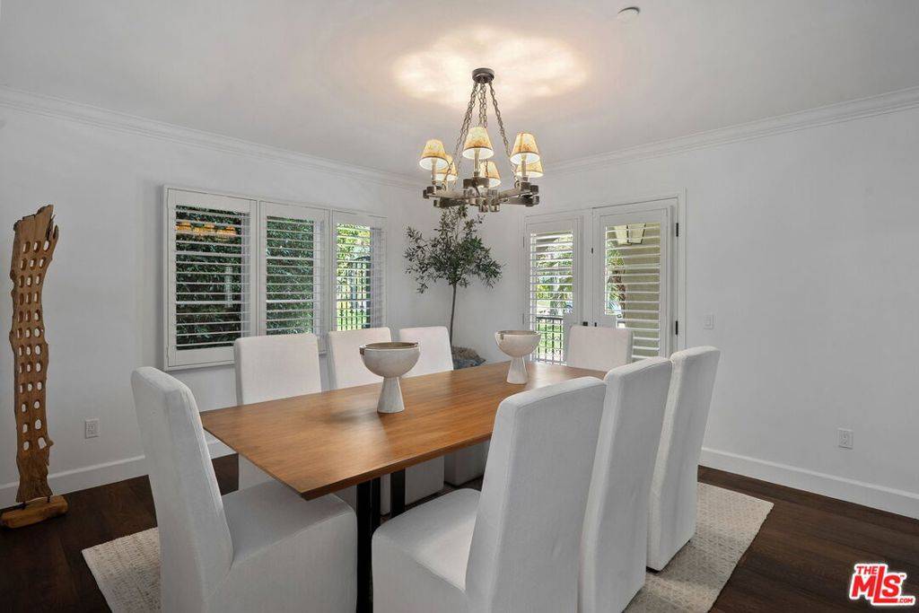 Santa Monica, CA 90402,616 21st ST