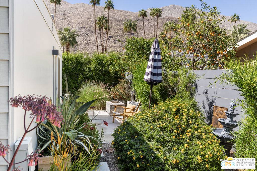 Palm Springs, CA 92264,3 Bali Dr
