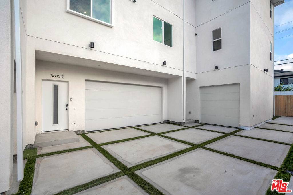 Culver City, CA 90034,5832 David AVE #3