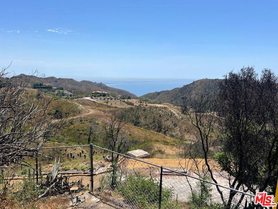 Topanga, CA 90290,2566 Tuna Canyon RD