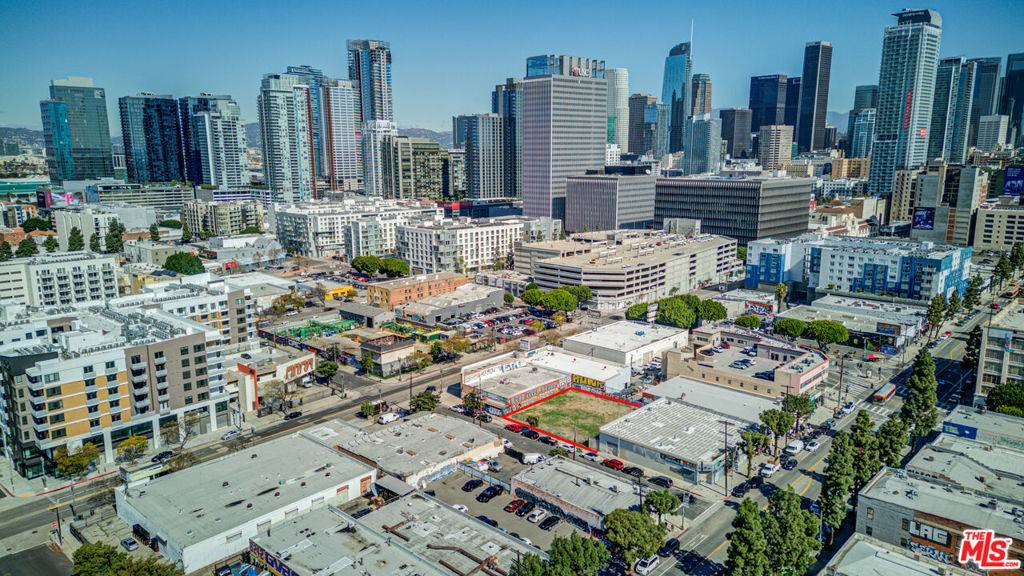Los Angeles, CA 90015,109 W 14th PL