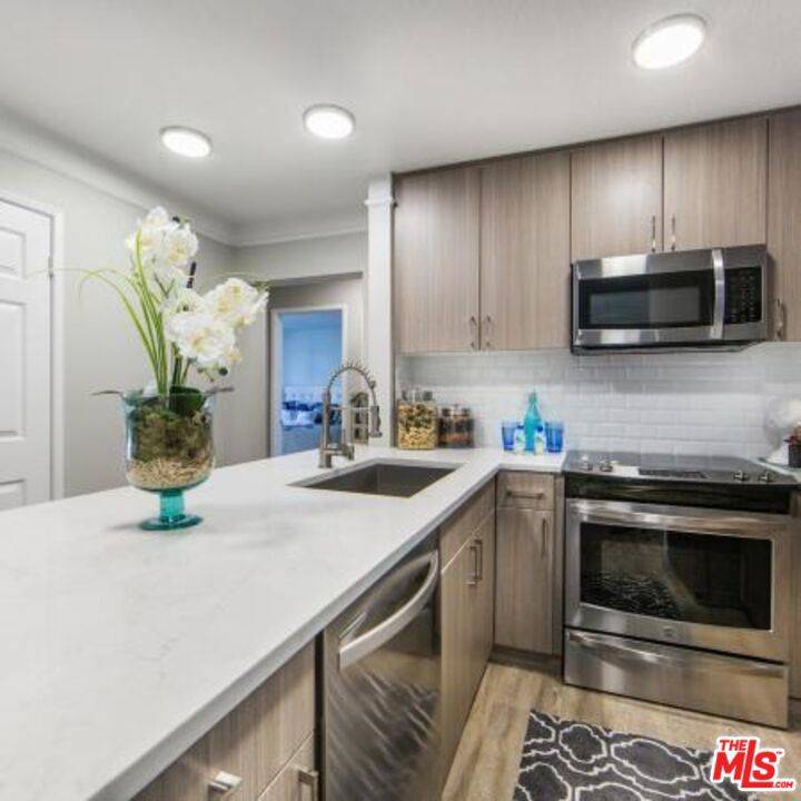 Rancho Palos Verdes, CA 90275,6600 Beachview DR #131
