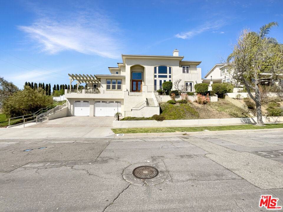 Fullerton, CA 92835,2829 Maple AVE