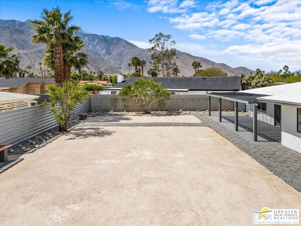 Palm Springs, CA 92262,1233 E Racquet Club RD