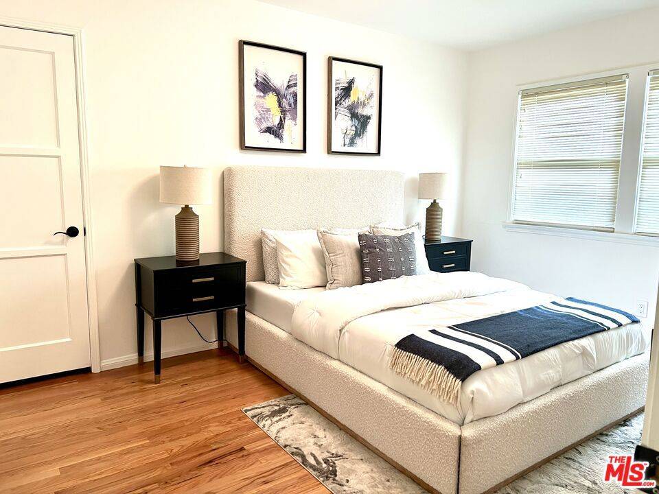 Sherman Oaks, CA 91403,15218 Dickens ST #7