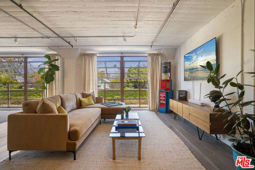 South Pasadena, CA 91030,812 Fremont AVE #203