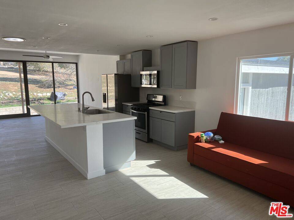 Acton, CA 93510,2635 Bridle Path DR