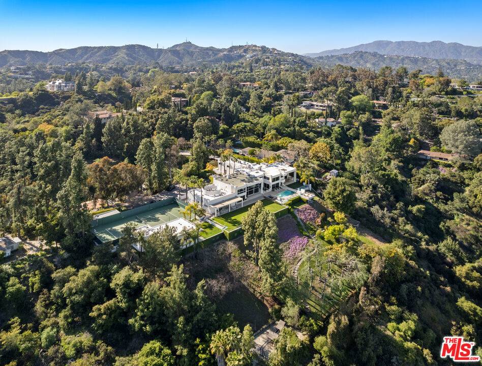 Pasadena, CA 91105,300 N San Rafael AVE