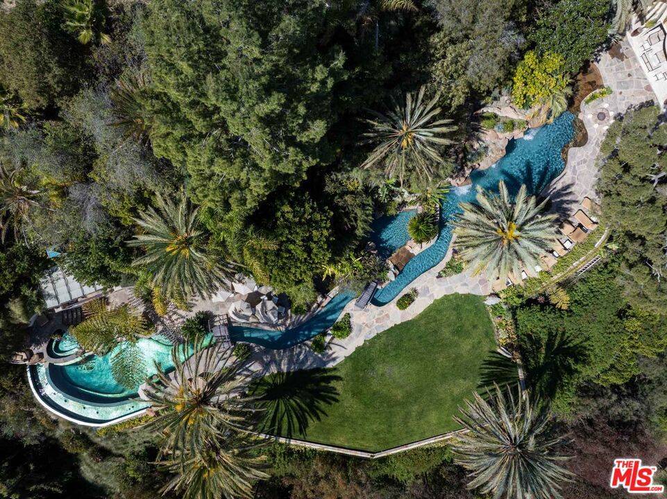 Beverly Hills, CA 90210,10066 Cielo DR