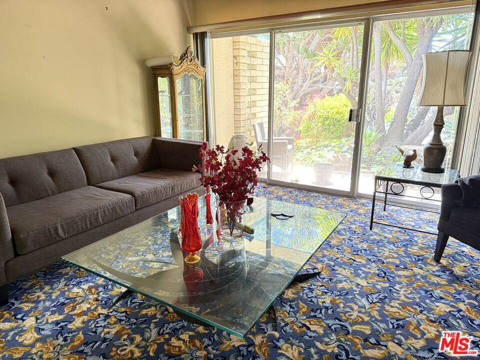 Pacific Palisades, CA 90272,1053 Tellem DR