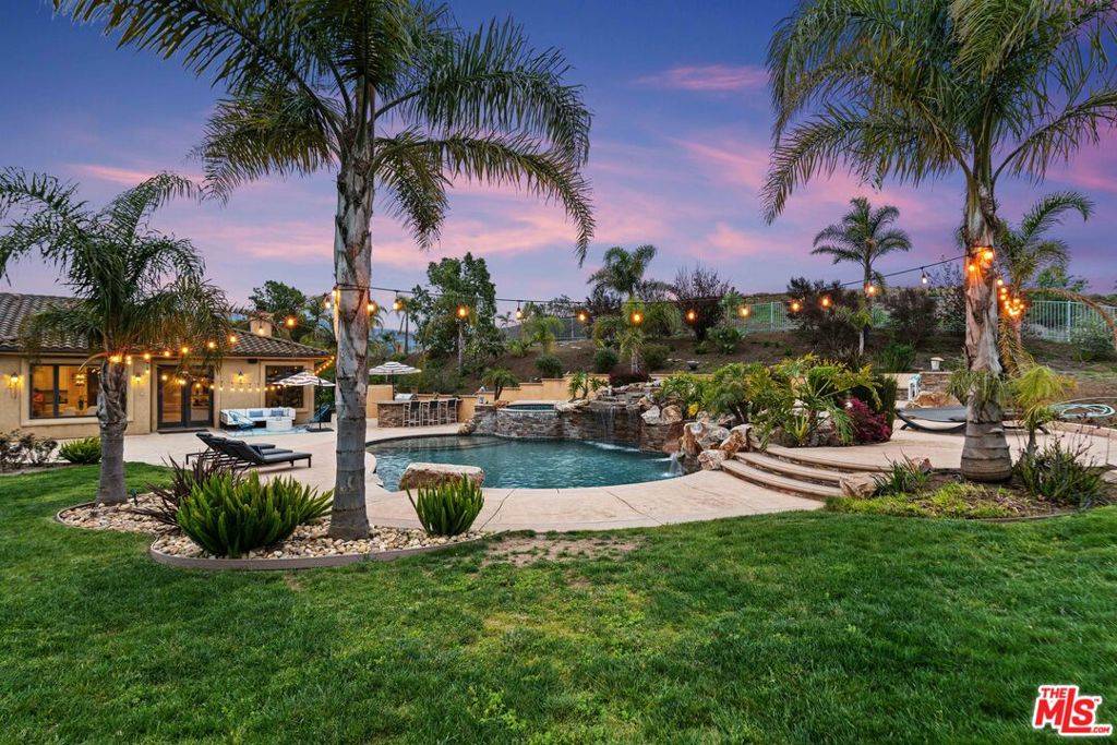 Newbury Park, CA 91320,5105 Via El Cerro