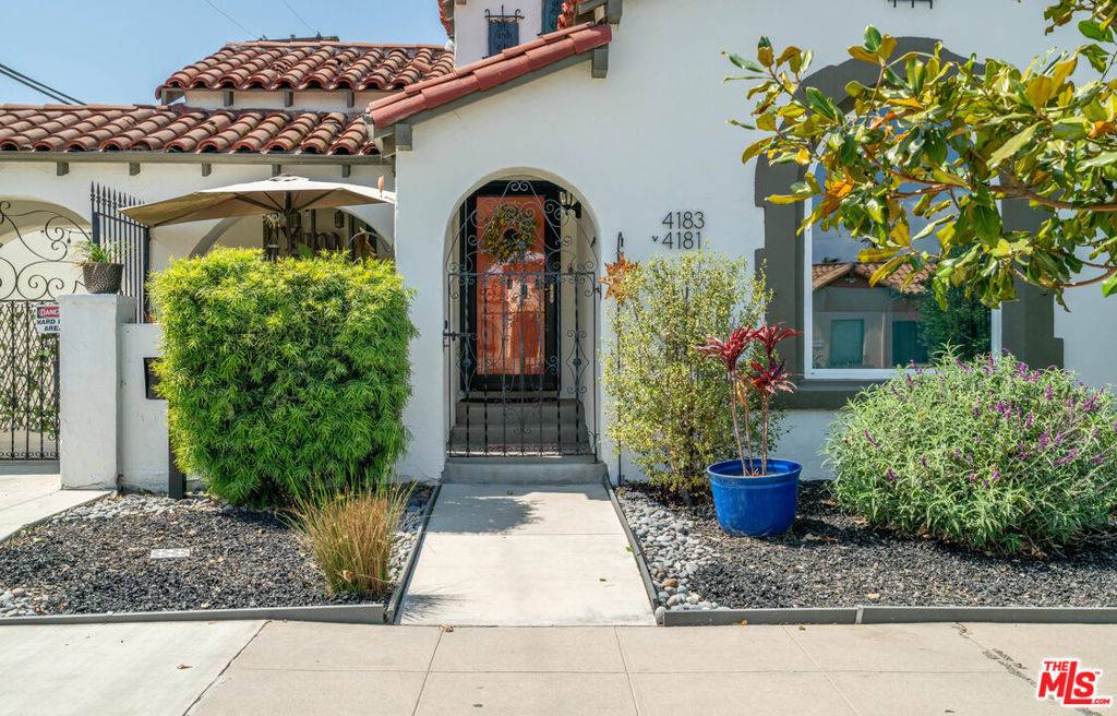 Los Angeles, CA 90008,4183 6th AVE