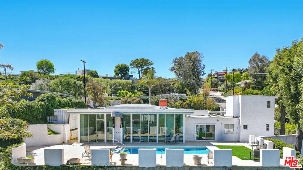 Los Angeles, CA 90046,2442 Green View PL