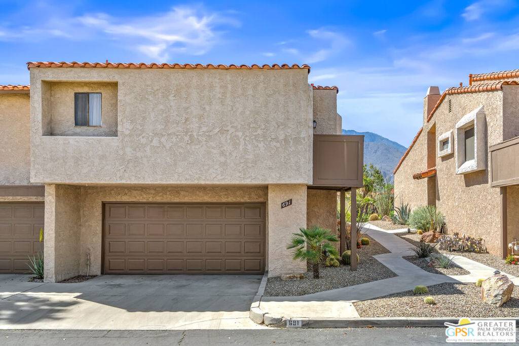 Palm Springs, CA 92262,691 S Calle Petunia