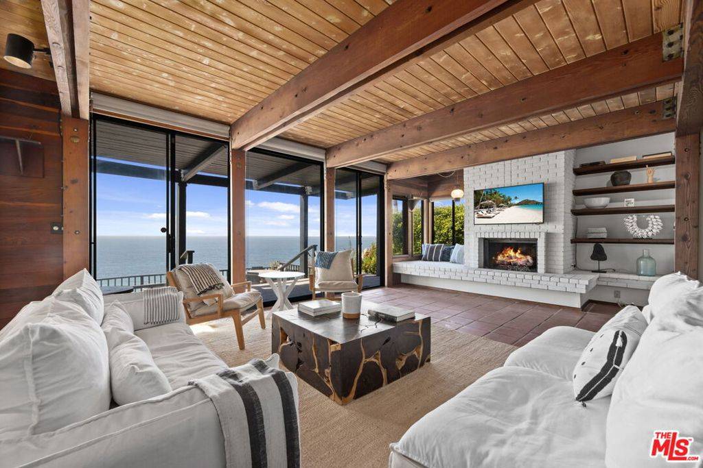 Malibu, CA 90265,31648 Broad Beach RD
