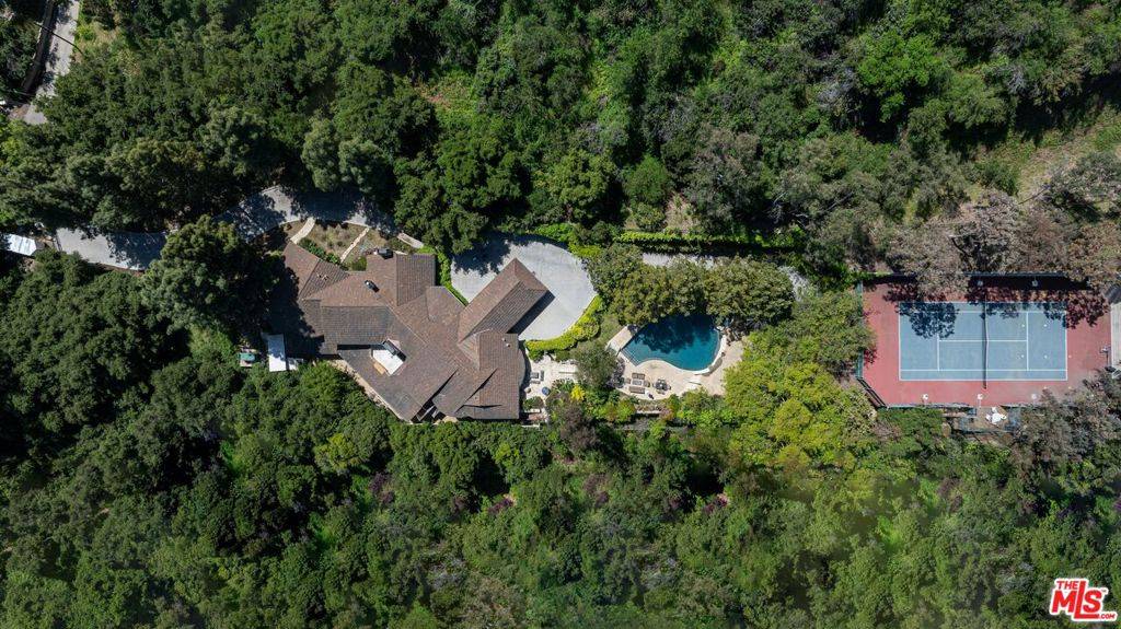 Studio City, CA 91604,Address not disclosed