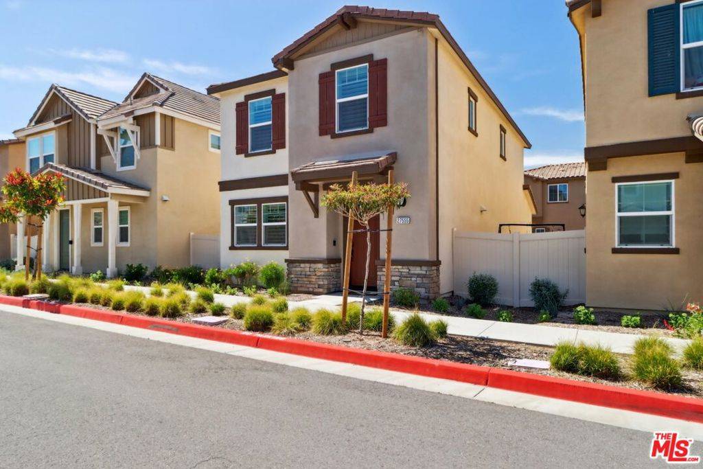 Canyon Country, CA 91387,27555 Antelope DR