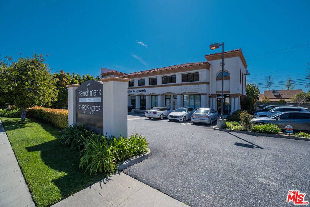Arcadia, CA 91006,200 - 222 E Foothill BLVD