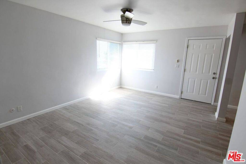 San Pedro, CA 90731,529 W Macarthur AVE #4