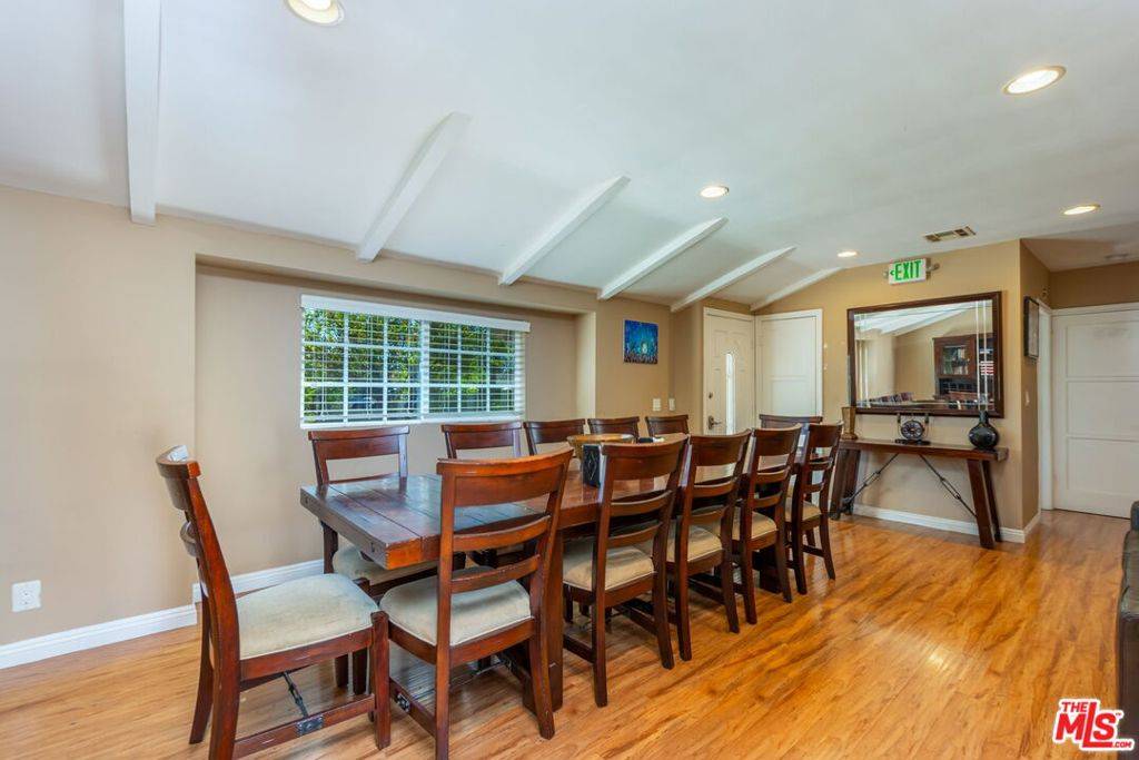 Northridge, CA 91325,17349 Saticoy ST