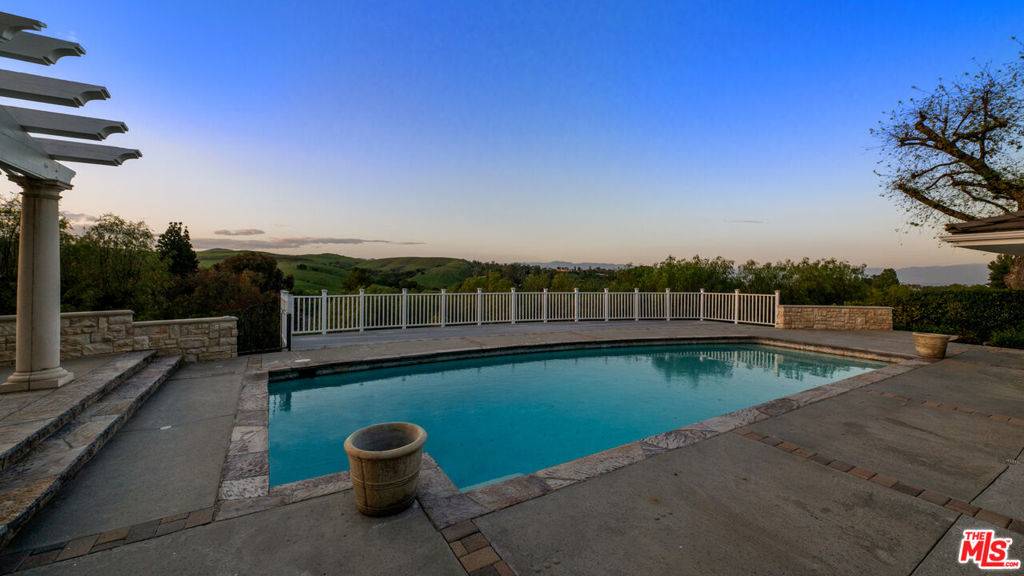 Hidden Hills, CA 91302,5658 Jed Smith RD