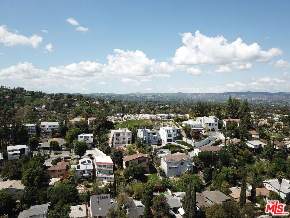Woodland Hills, CA 91364,5210 N Baza AVE
