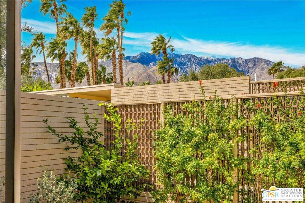 Palm Springs, CA 92262,360 Cabrillo RD #118