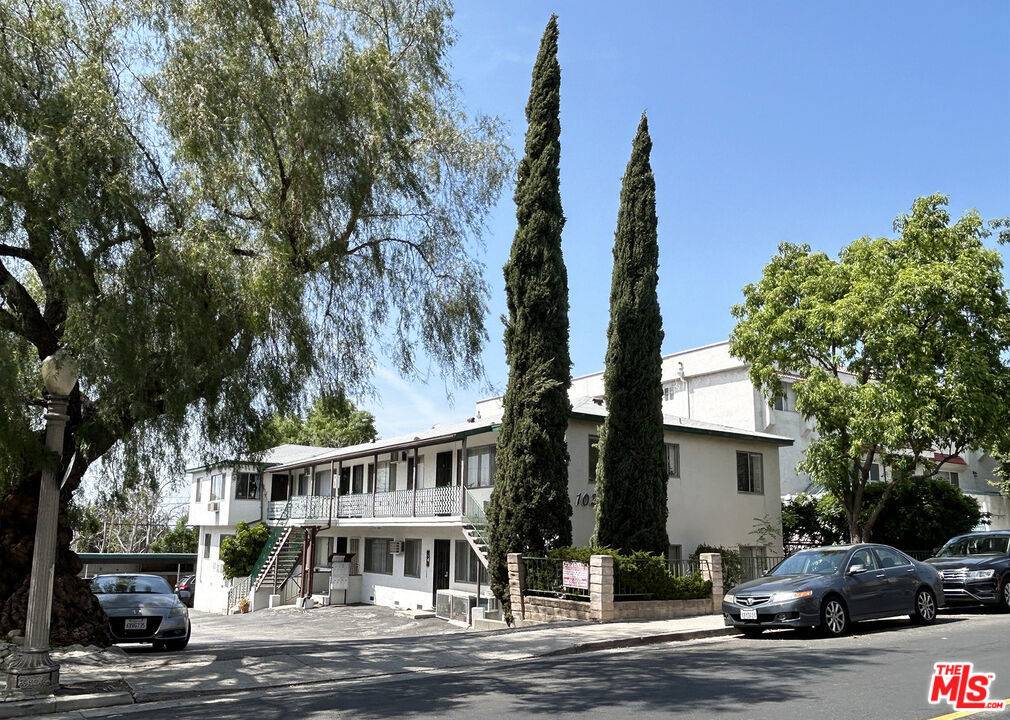 Tujunga, CA 91042,10237 Commerce AVE