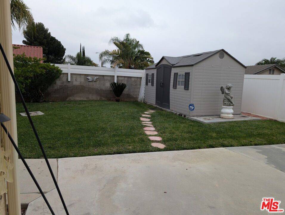 Moreno Valley, CA 92555,26297 Leafwood DR