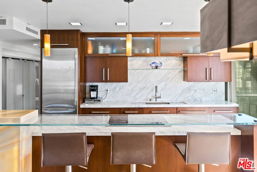 Santa Monica, CA 90402,535 Ocean AVE #8C
