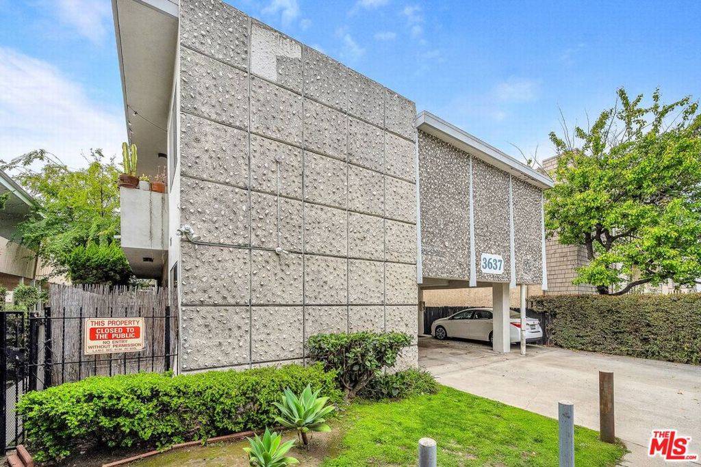 Los Angeles, CA 90034,3637 Mentone AVE
