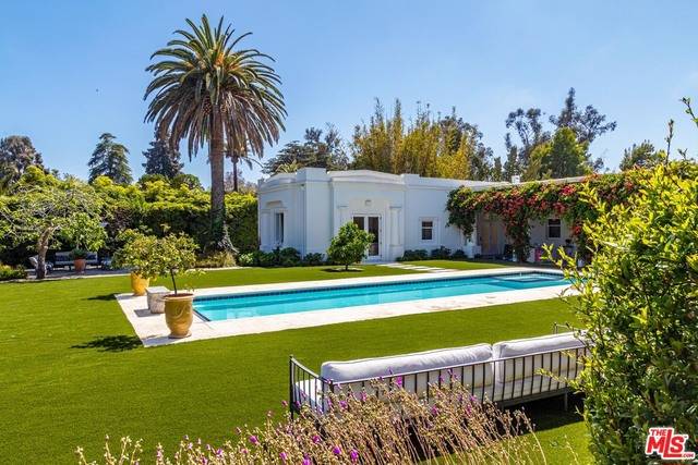 Montecito, CA 93108,184 Middle RD