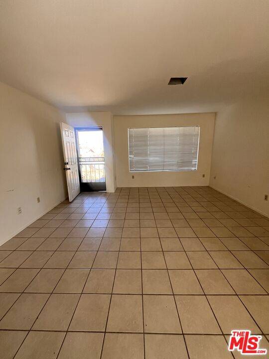 Joshua Tree, CA 92252,61627 Capilla DR