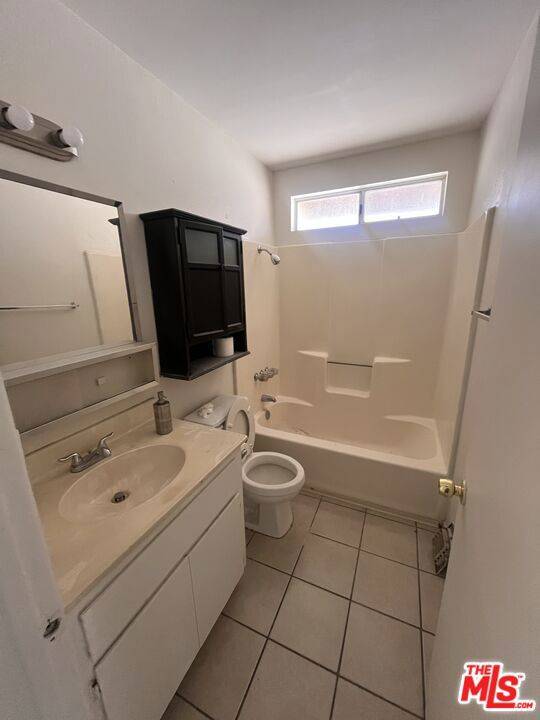 Joshua Tree, CA 92252,61627 Capilla DR