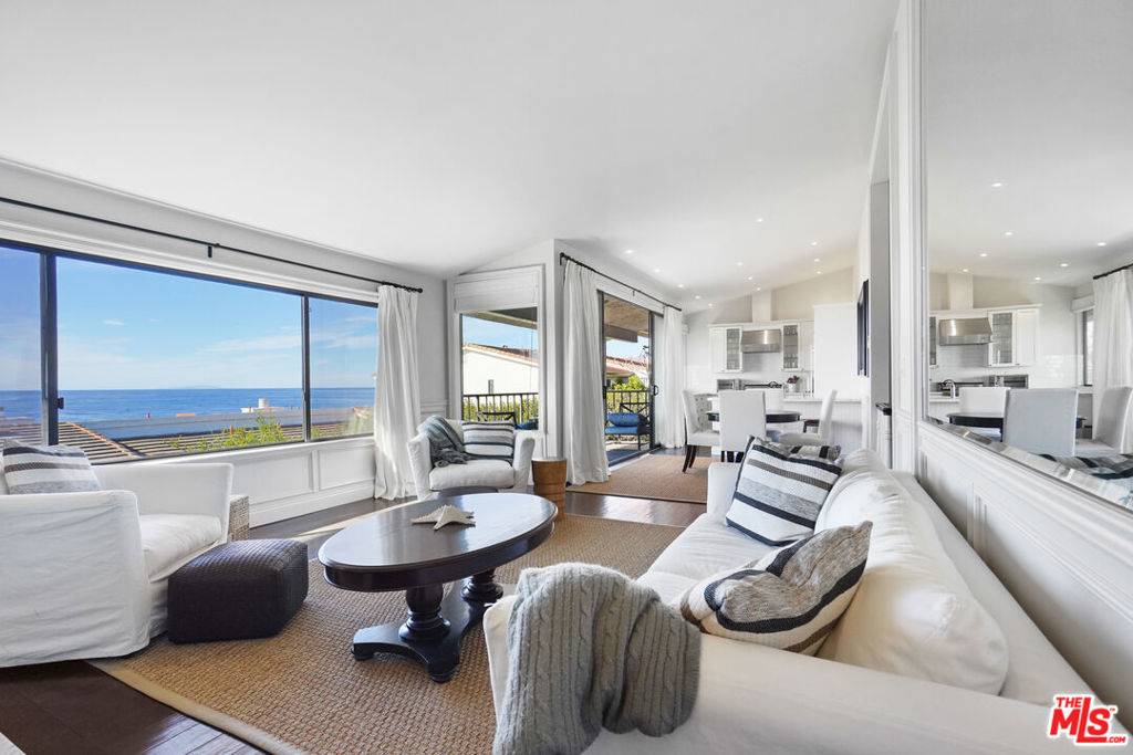 Malibu, CA 90265,6787 Las Olas WAY