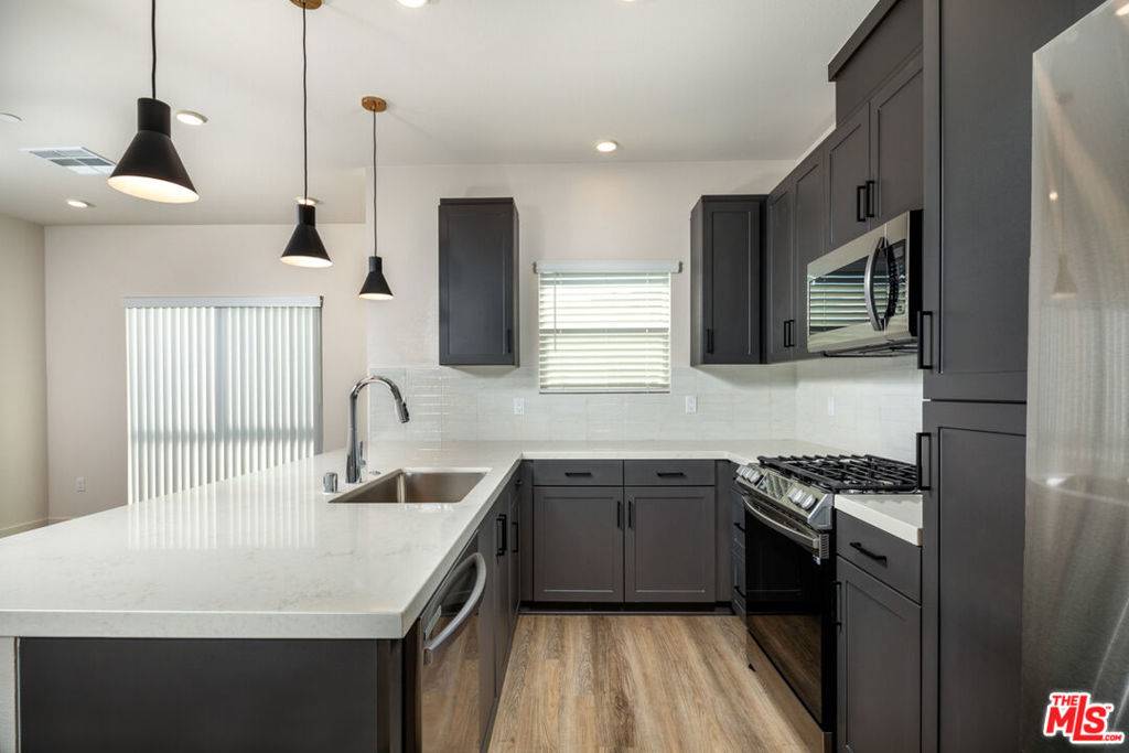 Fontana, CA 92335,13995 Foothill BLVD #2614