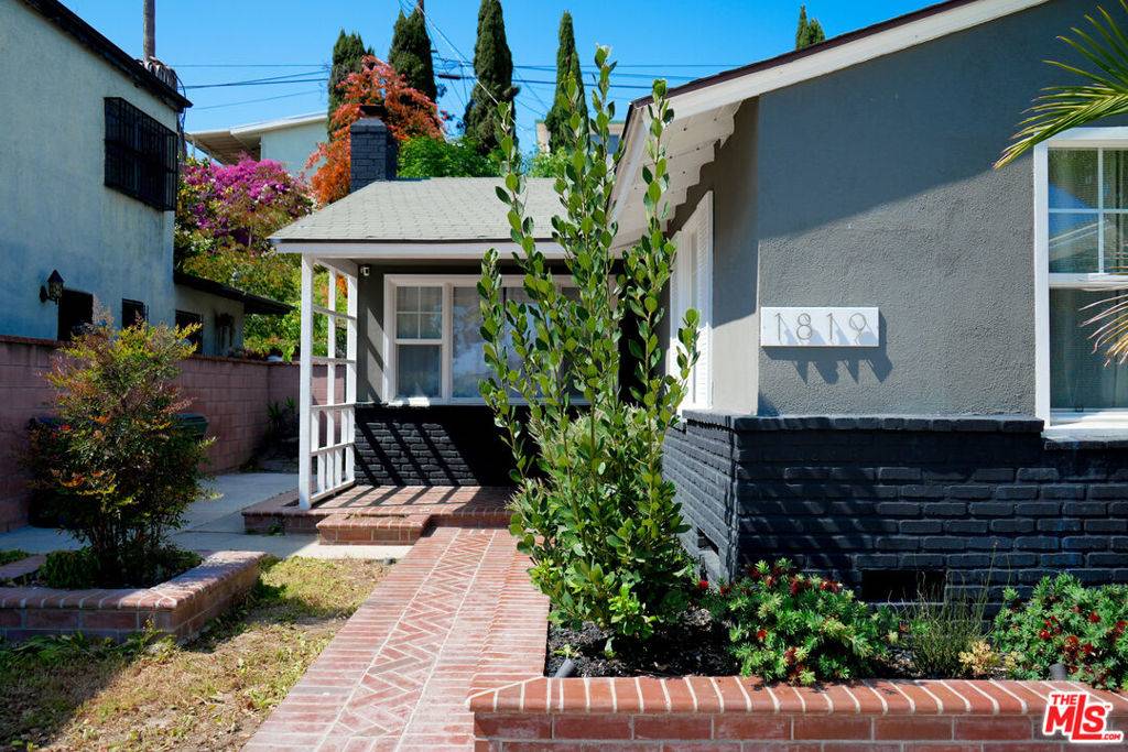 Gardena, CA 90249,1819 W 129th ST