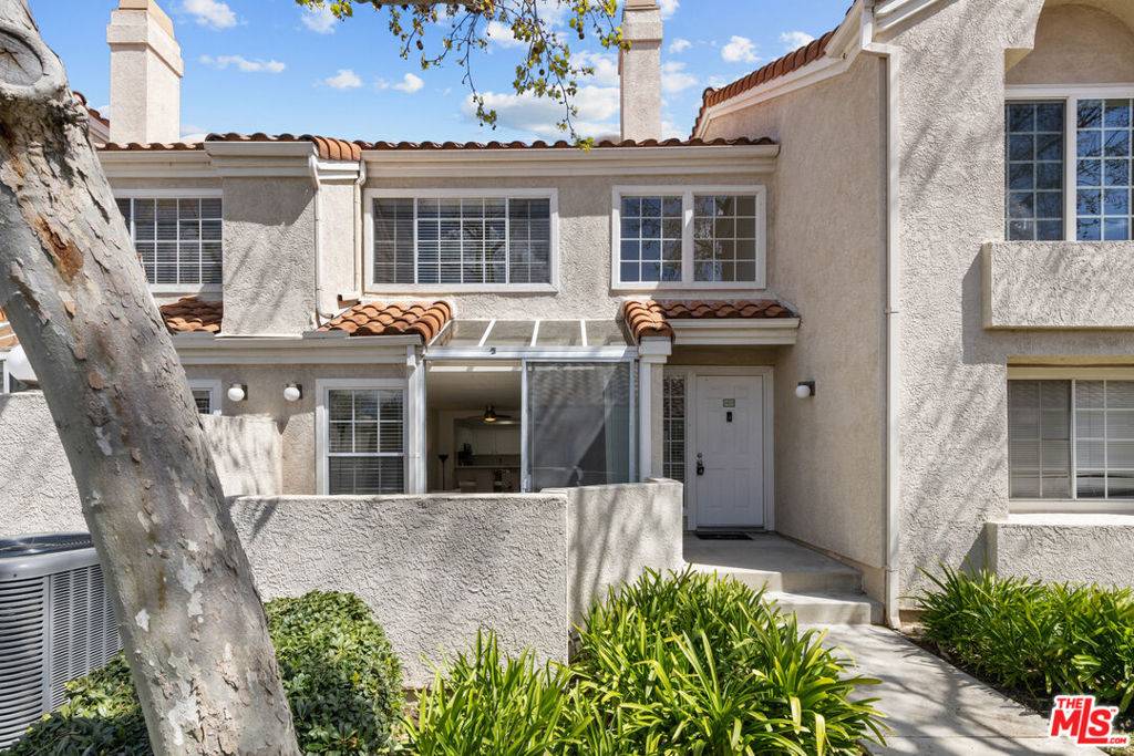 Agoura Hills, CA 91301,4240 Lost Hills RD #3303