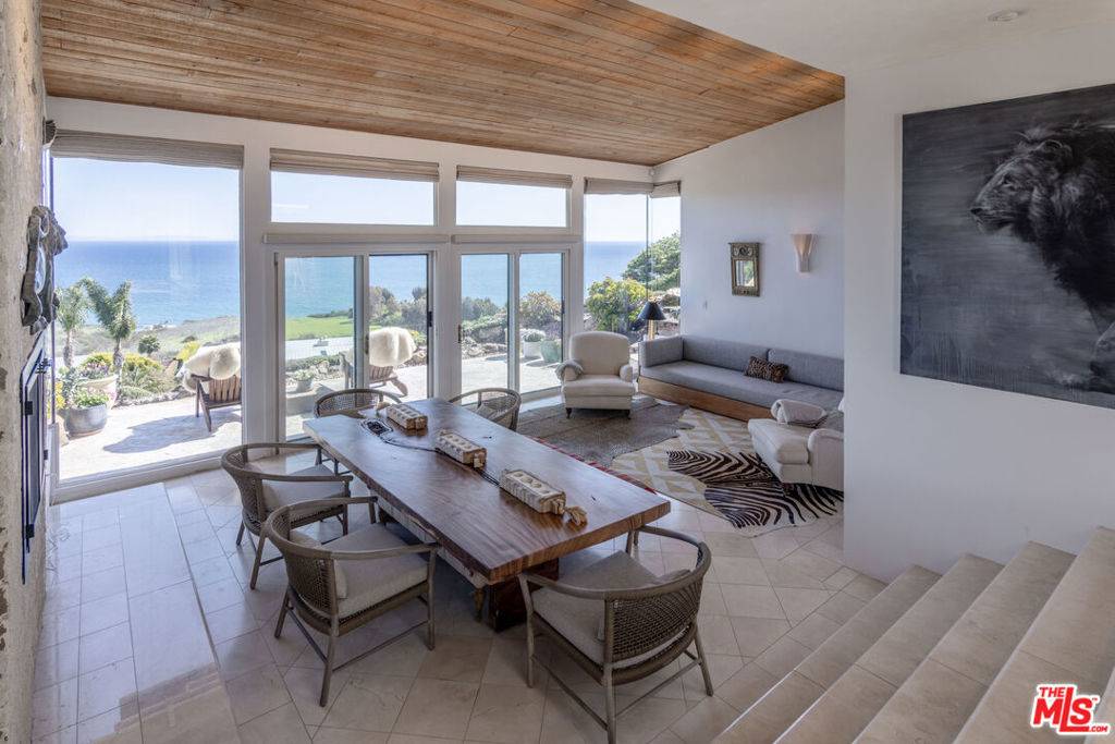 Malibu, CA 90265,24624 Blue Dane LN