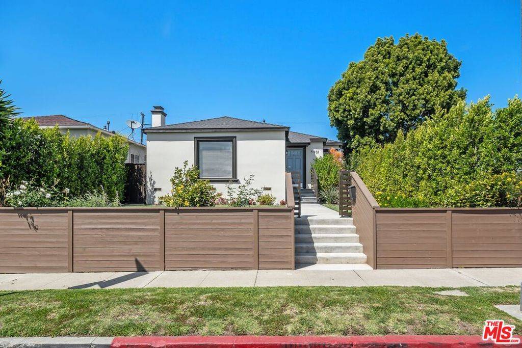 Los Angeles, CA 90043,4401 W 58th PL