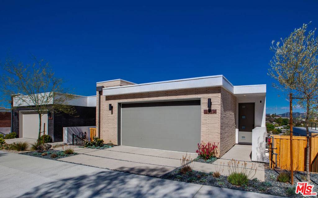 Los Angeles, CA 90026,1645 N Bruce CT