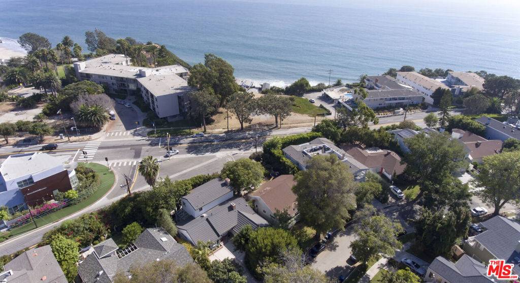 Pacific Palisades, CA 90272,17040 Livorno DR