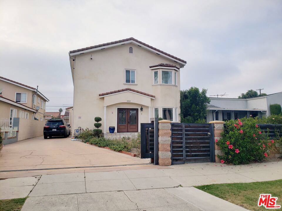 Los Angeles, CA 90019,1053 S Victoria AVE