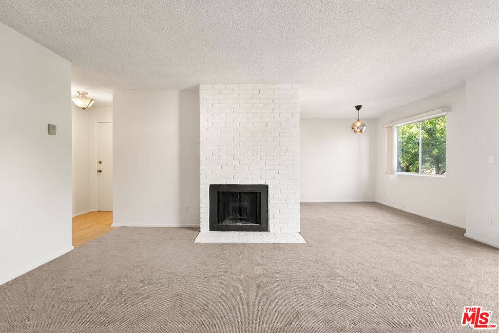 Los Angeles, CA 90025,1457 Butler AVE #6