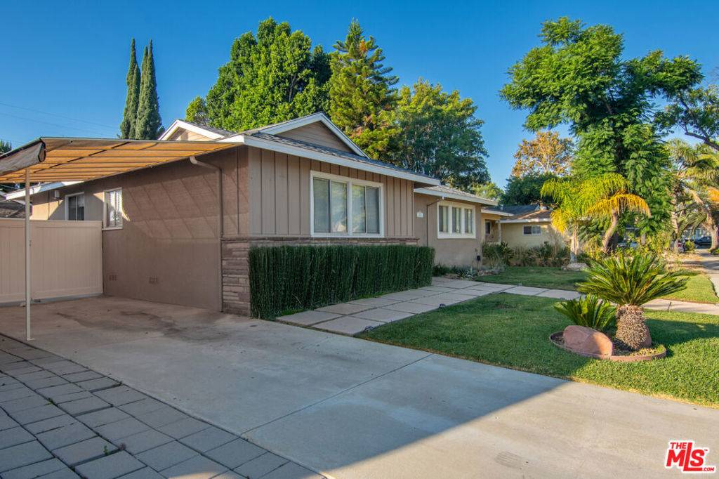 Tarzana, CA 91335,19210 Sylvan ST